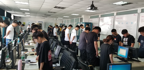 默哀1_副本.jpg 默哀1_副本.jpg