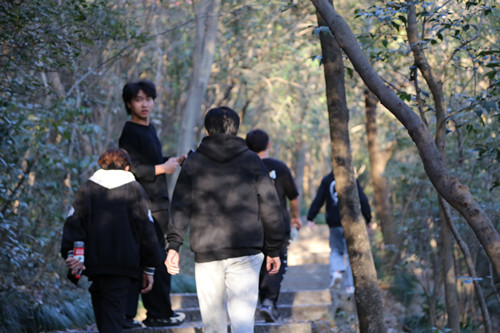 登山中2_副本.jpg