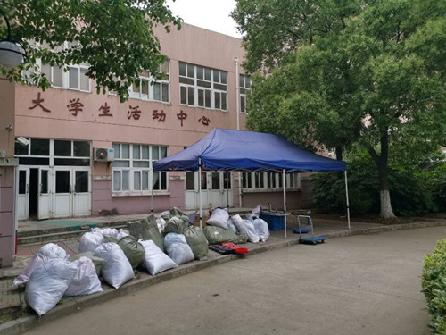 毕业生离校4_副本.jpg
