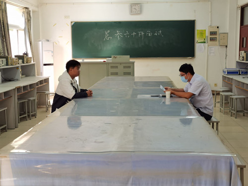 招聘会现场1_副本.jpg