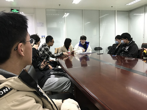座谈会1现场_副本.jpg