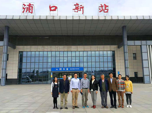 在实训中心浦口新站合影留念_副本.jpg