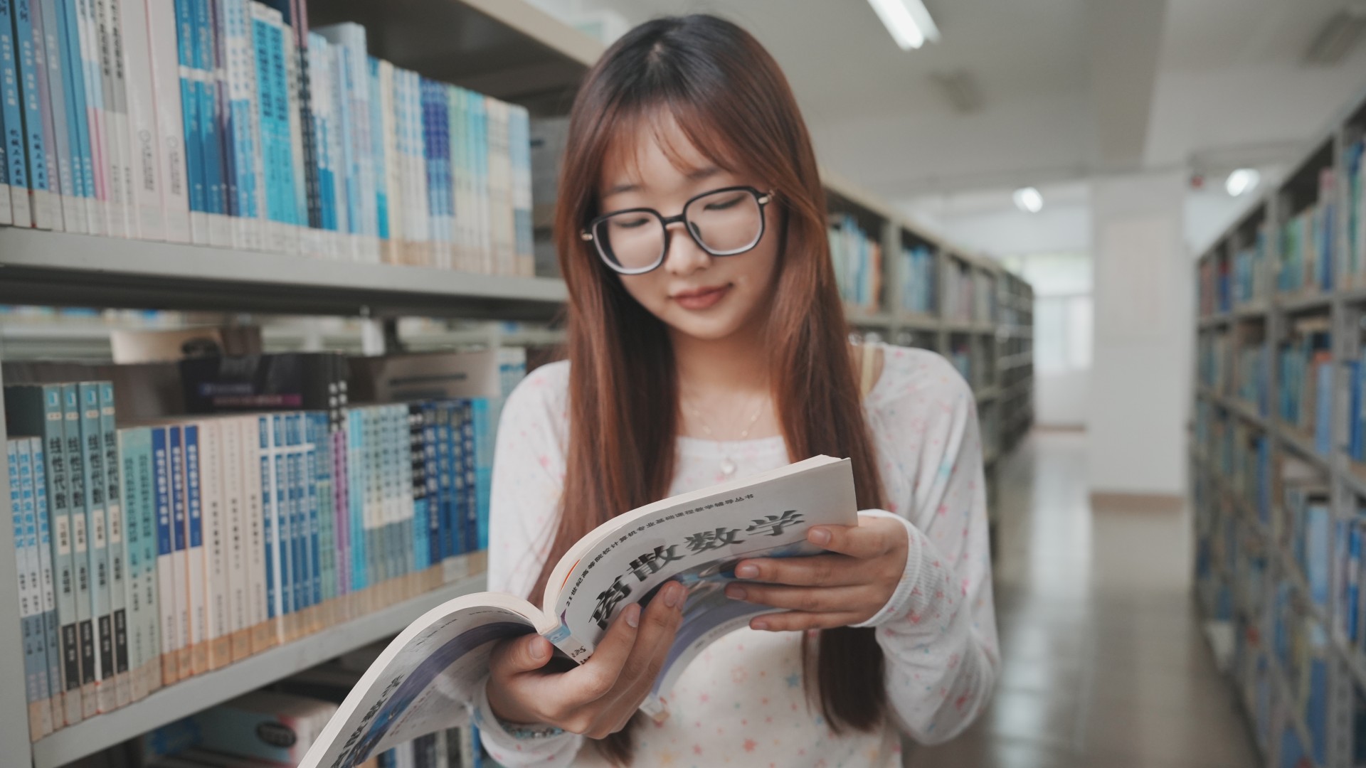 摄影活动1_副本.jpg 摄影活动1_副本.jpg